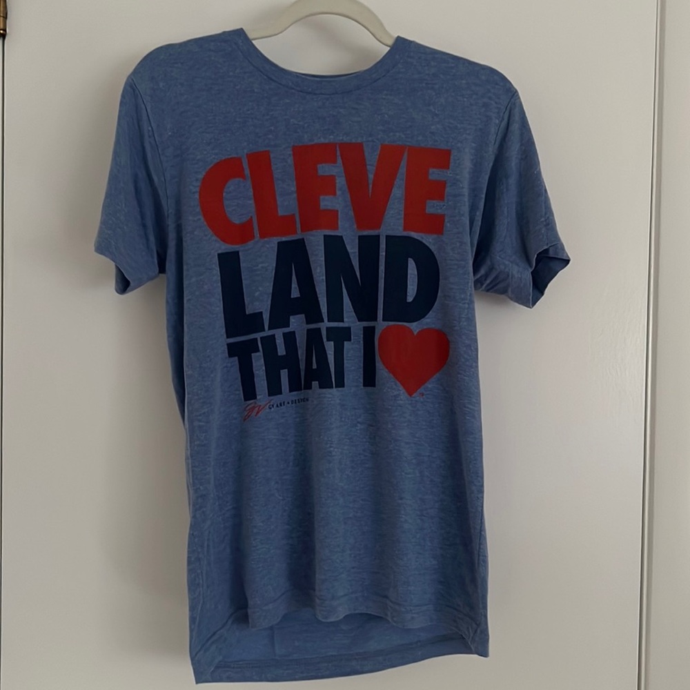 GV Art Cleveland that I love t-shirt